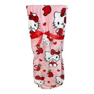 Hello Kitty Pink Apple Heart Blanket 60x70 HTF BRAND NEW DESIGN!